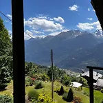 Cheverel Chalet *