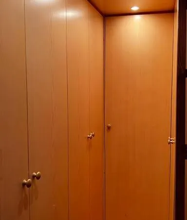 シャレー Cheverel