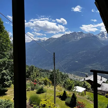 Cheverel Chalet *